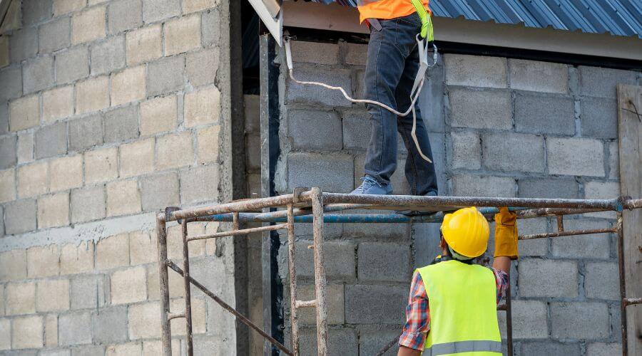Professional residential roofers in Plymouth, WA